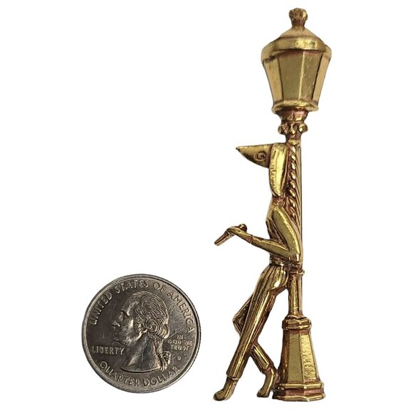 Zentall Gold-Tone Dog Standing Against Lamp Post Brooch, Signed - Picture 2 of 8